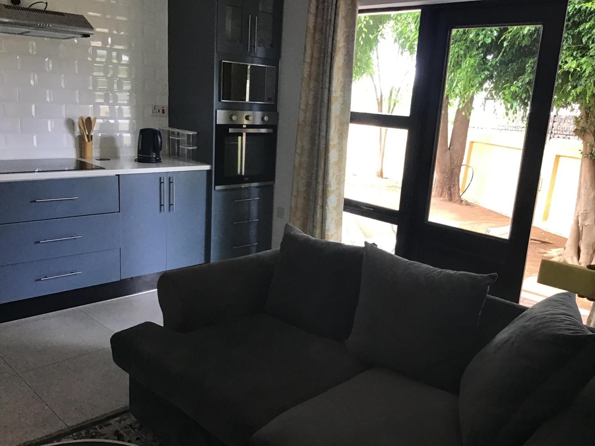 The Capital Guest House Gaborone Exterior foto