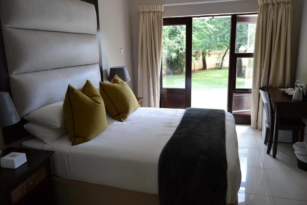 The Capital Guest House Gaborone Exterior foto